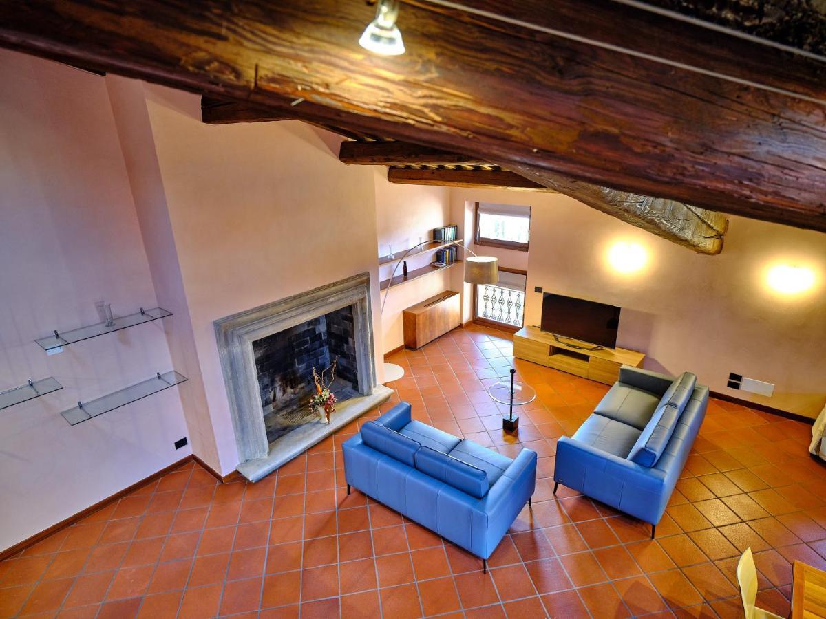 Apartmentsarena - Residenza Degli Scaligeri - Piazza Erbe เวโรนา ภายนอก รูปภาพ