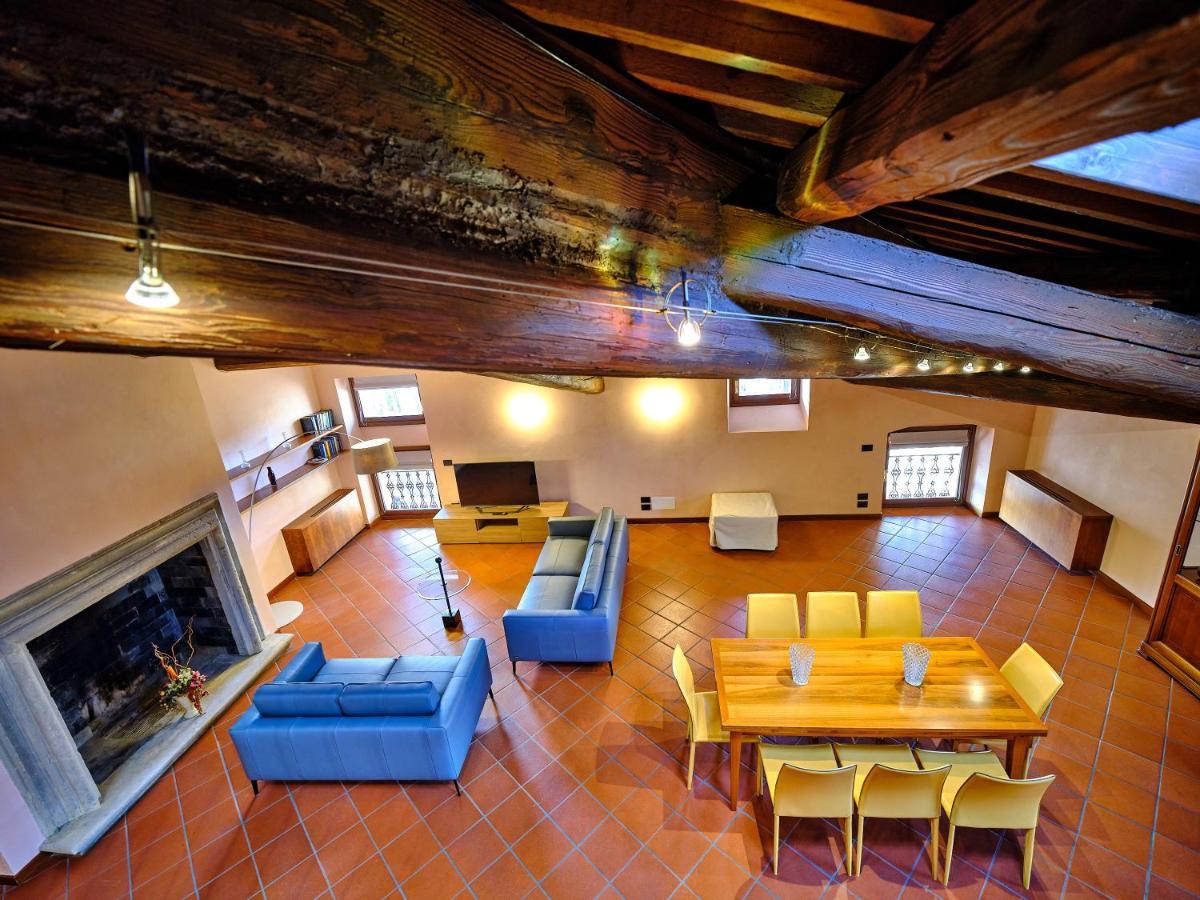 Apartmentsarena - Residenza Degli Scaligeri - Piazza Erbe เวโรนา ภายนอก รูปภาพ