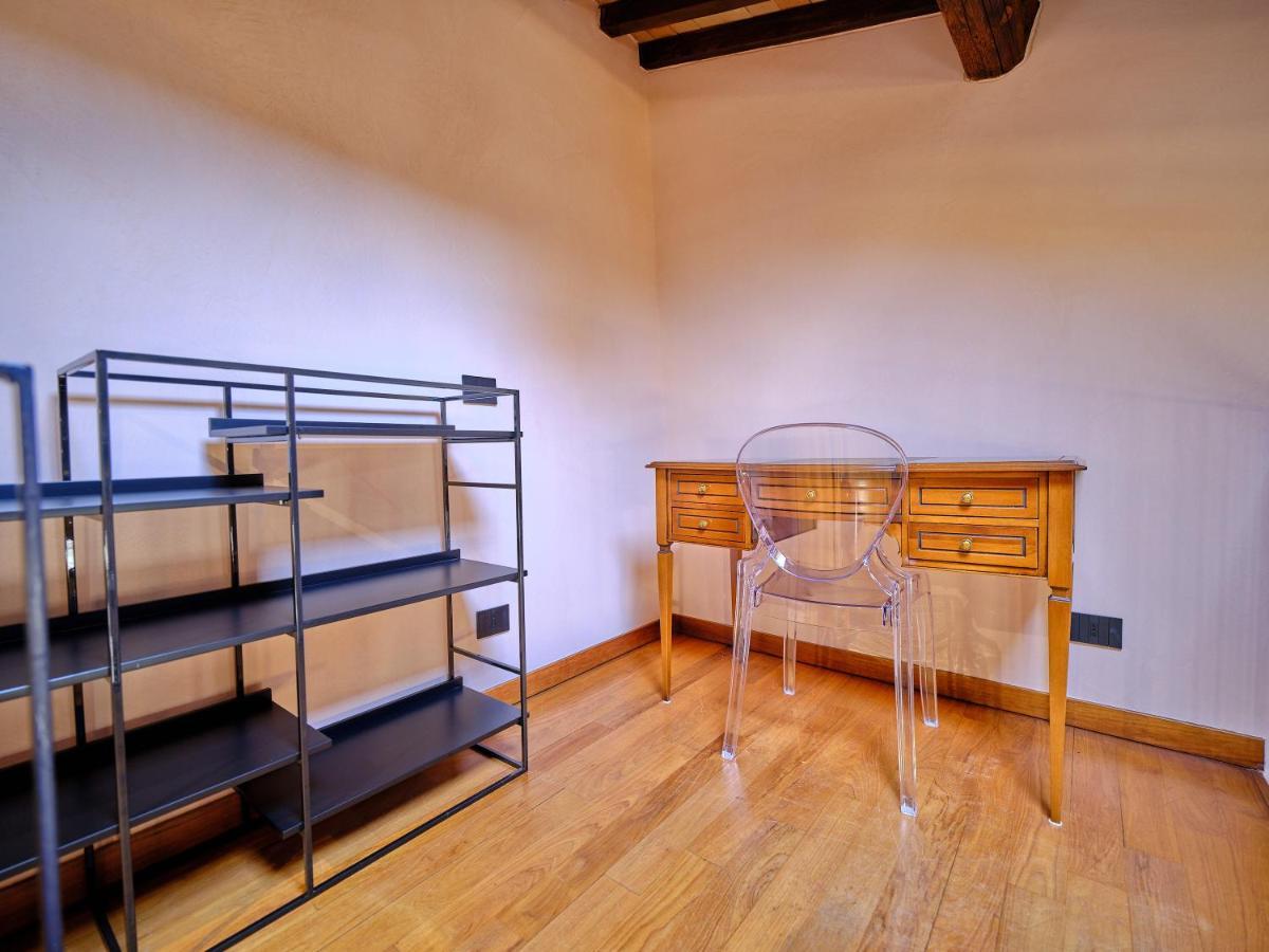 Apartmentsarena - Residenza Degli Scaligeri - Piazza Erbe เวโรนา ภายนอก รูปภาพ