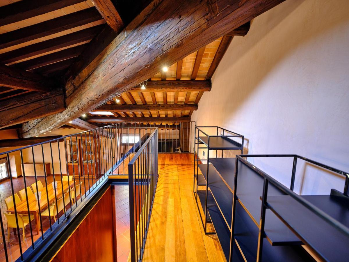Apartmentsarena - Residenza Degli Scaligeri - Piazza Erbe เวโรนา ภายนอก รูปภาพ