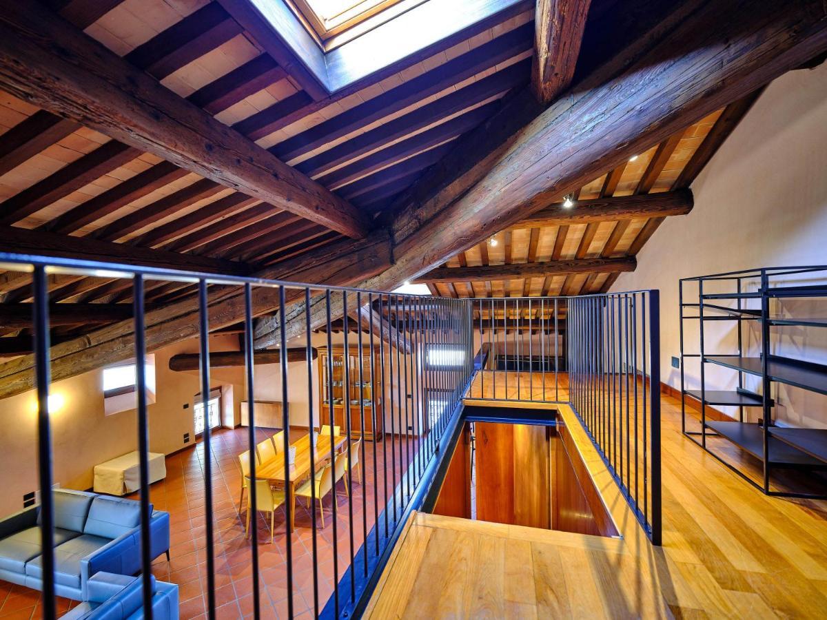 Apartmentsarena - Residenza Degli Scaligeri - Piazza Erbe เวโรนา ภายนอก รูปภาพ